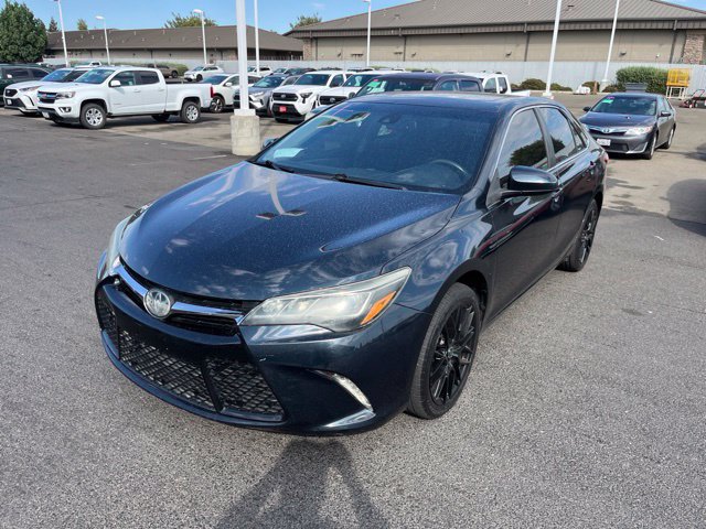 Used 2017 Toyota Camry XSE w/ Advanced Technology Package FWD image 1