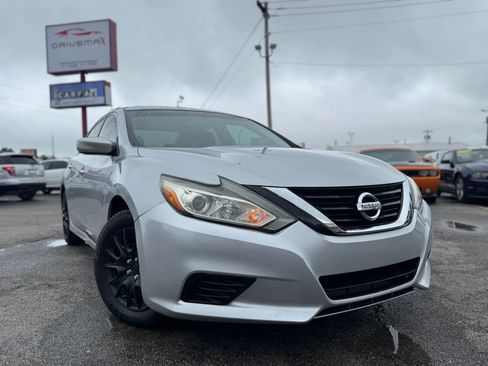 Used 2017 Nissan Altima 2.5 S w/ Power Driver Seat Package image 1