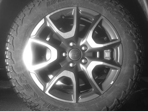 Used 2025 Jeep Compass Trailhawk AWD/4WD image 13