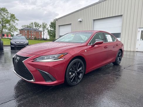 Used 2023 Lexus ES 350 F Sport FWD image 3
