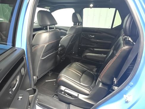 Used 2024 Honda Pilot TrailSport image 31