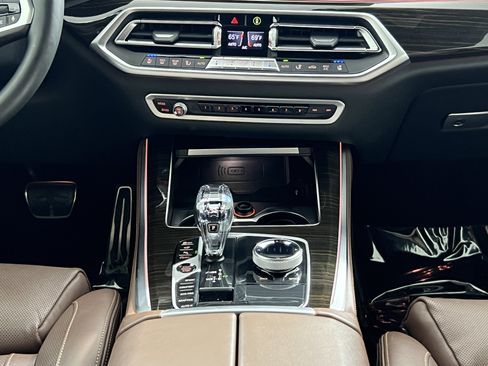 Used 2020 BMW X5 M50i w/ Executive Package AWD/4WD image 18