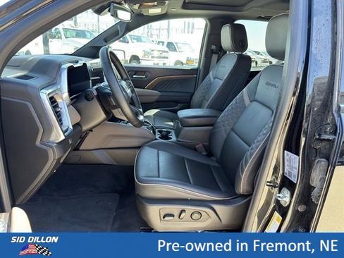 Certified 2025 GMC Canyon Denali AWD/4WD image 12