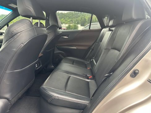 Used 2021 Toyota Venza Limited w/ Carpet Mat Package (TMS) AWD/4WD image 14