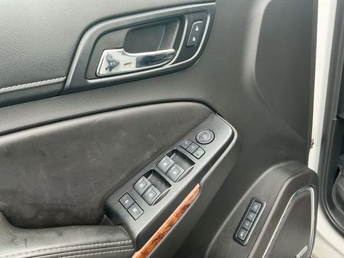 Used 2018 Chevrolet Suburban Premier AWD/4WD image 22