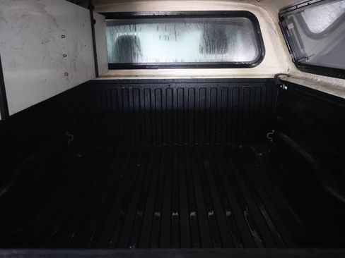Used 2019 Toyota Tacoma SR RWD image 13