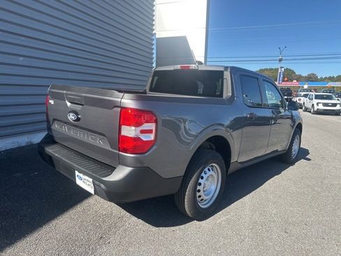 New 2025 Ford Maverick XL image 3