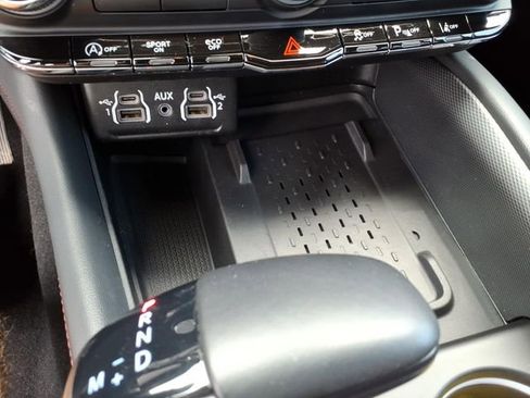 Used 2025 Dodge Durango GT AWD/4WD image 8