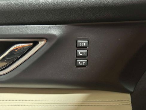 Used 2019 Subaru Ascent Limited w/ Popular Package #2A AWD/4WD image 9