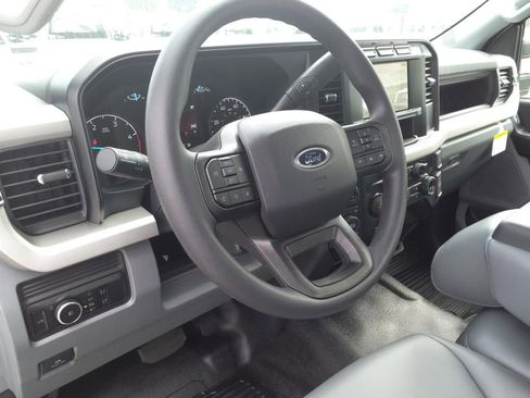 New 2024 Ford F550 4x4 Regular Cab Super Duty image 7