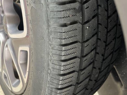 Used 2016 Jeep Renegade Limited FWD image 10