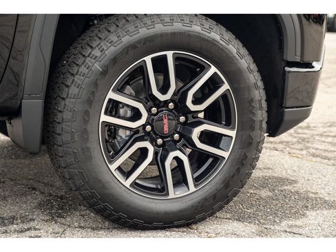 New 2026 GMC Sierra 1500 AT4 w/ AT4 Premium Package AWD/4WD image 10