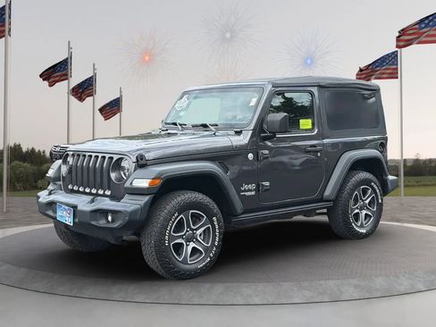 Used 2020 Jeep Wrangler Sport AWD/4WD image 3