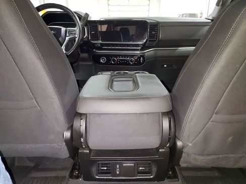 Used 2023 Chevrolet Silverado 1500 RST image 10