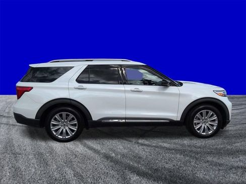 Used 2022 Ford Explorer Limited w/ Equipment Group 301A RWD image 3