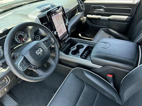 Used 2025 RAM 1500 Laramie w/ Sport Appearance Package AWD/4WD image 10