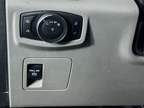 Used 2016 Ford F150 XL w/ Equipment Group 101A Mid image 16