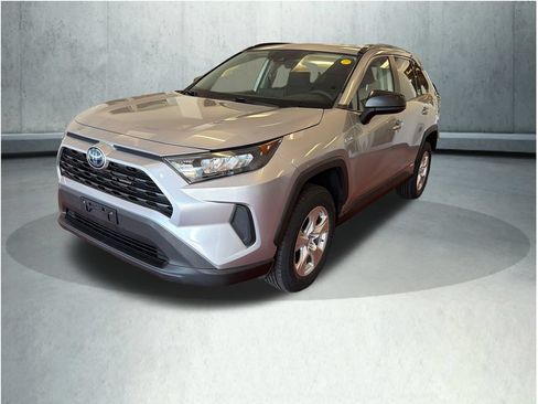 Used 2020 Toyota RAV4 LE AWD/4WD image 8