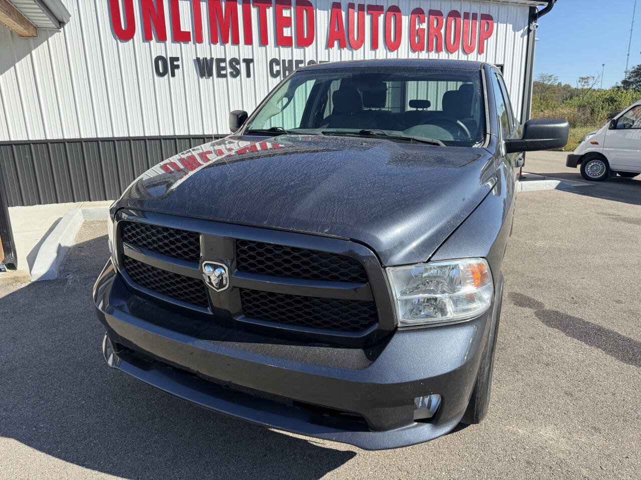 Used 2017 RAM 1500 Express AWD/4WD image 2