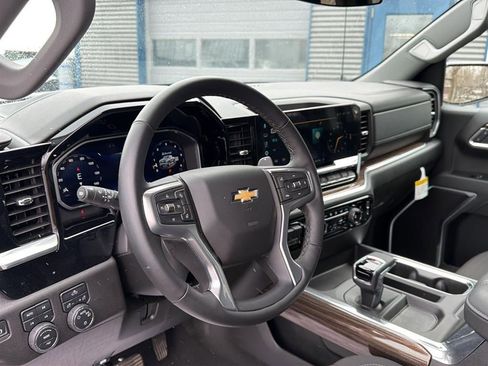 Used 2026 Chevrolet Silverado 1500 LT image 10