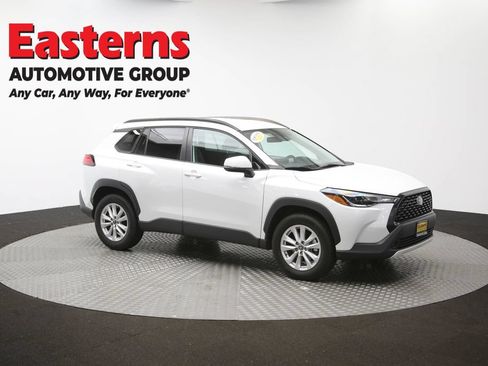 Used 2022 Toyota Corolla Cross LE FWD image 46