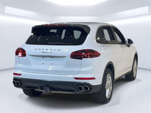 Used 2015 Porsche Cayenne S AWD/4WD image 7