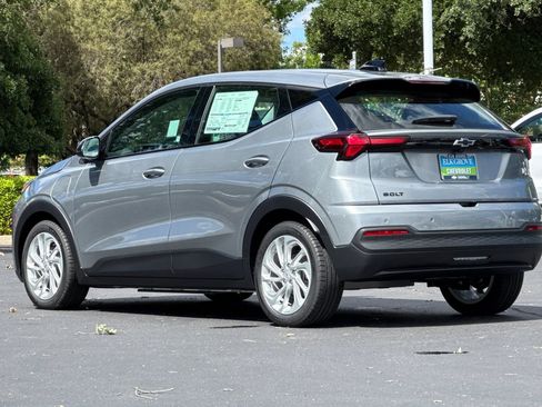 New 2027 Chevrolet Bolt LT w/ Comfort Package FWD image 5