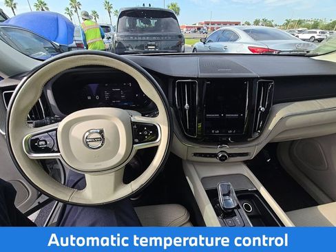 Used 2023 Volvo XC60 B5 Ultimate w/ Protection Package Premier FWD image 11