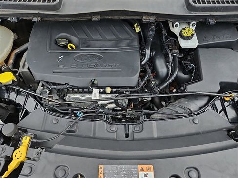 Used 2018 Ford Escape SE image 28