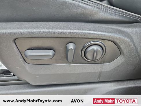 Used 2022 Chevrolet Silverado 1500 High Country w/ Technology Package image 13