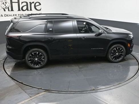 New 2026 Chevrolet Traverse LT w/ Sun and Wheel Package image 18