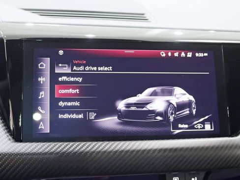 Used 2023 Audi e-tron GT Premium Plus w/ Performance Package image 22