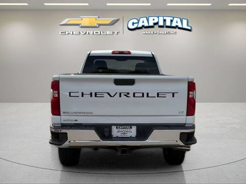 Used 2022 Chevrolet Silverado 2500 LT w/ Convenience Package RWD image 4
