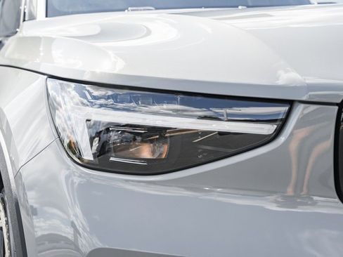 New 2026 Volvo XC40 B5 Ultra w/ Protection Package Premier image 13