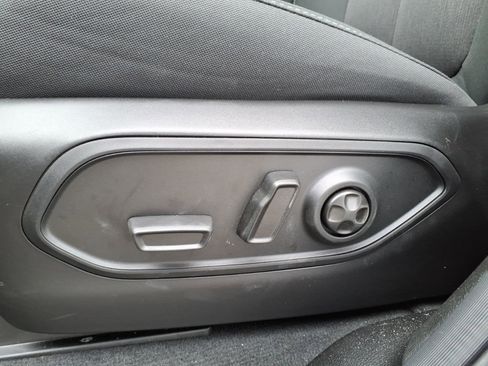 New 2026 Jeep Grand Cherokee L 4WD image 9