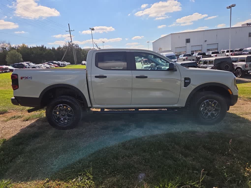 New 2026 Ford Ranger XLT w/ FX4 Off-Road Package AWD/4WD image 2