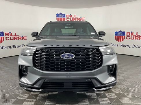 New 2026 Ford Explorer ST-Line w/ ST-Line Street Pack RWD image 8