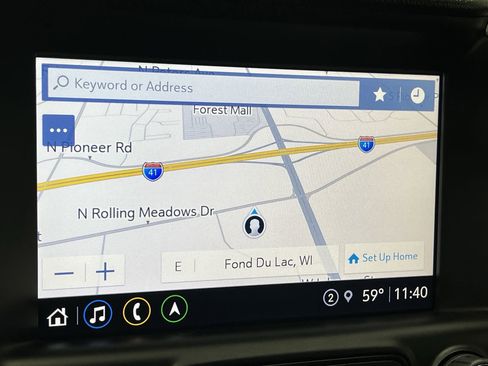 Certified 2022 GMC Terrain SLT w/ Infotainment Package II image 5
