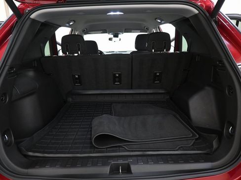 Used 2019 Chevrolet Equinox LT w/ Driver Convenience Package image 28