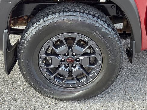 Used 2022 Nissan Frontier PRO-4X w/ Pro-4X Premium Package image 7