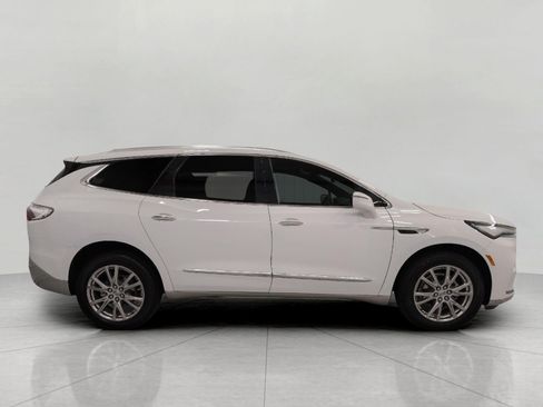 Used 2023 Buick Enclave Essence w/ Experience Buick Package AWD/4WD image 12