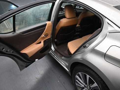 Used 2021 Lexus ES 350 w/ Accessory Package 2 image 20