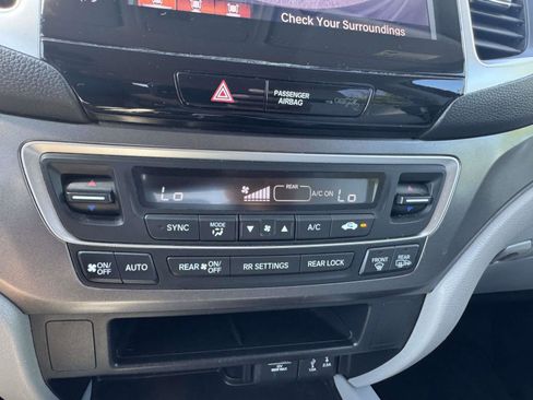 Used 2018 Honda Pilot EX image 27