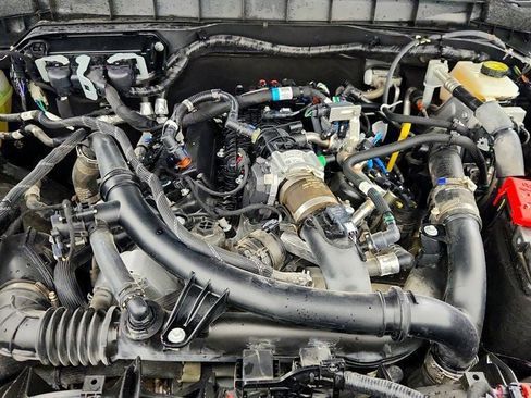 Used 2024 Ford Bronco Wildtrak image 29