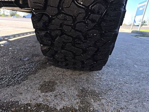 Used 2017 Toyota Tacoma SR5 w/ Tow Package image 35