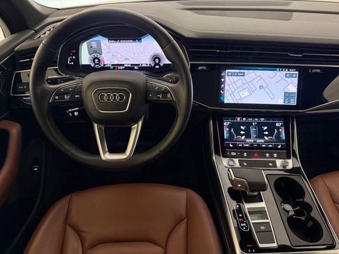 Used 2023 Audi Q7 2.0T Premium w/ Towing Package AWD/4WD image 30