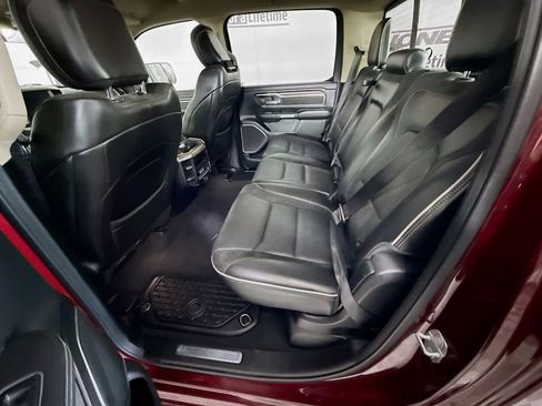 Used 2019 RAM 1500 Laramie AWD/4WD image 29