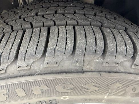 Used 2021 Toyota Camry XLE image 28