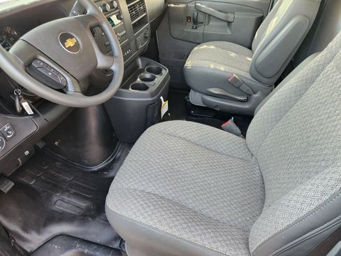New 2025 Chevrolet Express 3500 w/ Power Convenience Package image 4