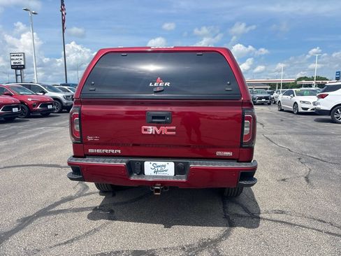 Used 2018 GMC Sierra 1500 SLT w/ All Terrain Package AWD/4WD image 5